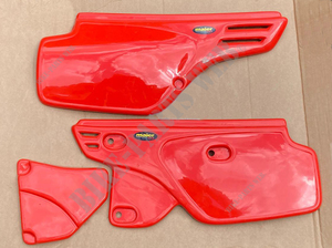 Side covers Flash Red Maier Honda XR350R 1985 and 86, XR600 1985 and 86 - CACHE LATERAL D+G XR250/350/600 85-87 R119